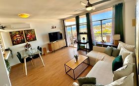 VIVE la PLAYA a 5 min con VISTAS-PISCINA-AIRE ACONDICIONADO-VENTILADORES DE TECHO-WIFI-Orientacion Sur